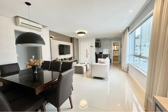 Imagem Imóvel com 3 Quartos à Venda, 122 m² em Pioneiros - Balneário Camboriú