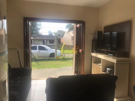 Imagem Casa com 2 Quartos para Alugar ou Temporada, 52 m² em Capão Novo - Capão Da Canoa