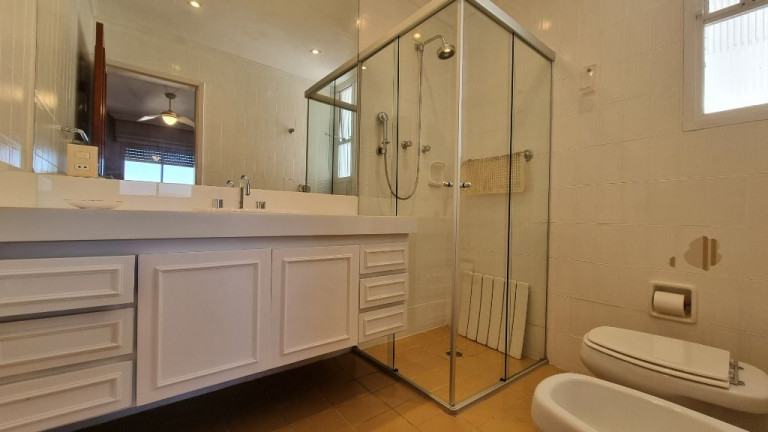 Imagem Apartamento com 3 Quartos à Venda, 150 m² em Pitangueiras - Guarujá