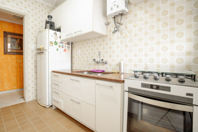 Imagem Imóvel com 2 Quartos à Venda, 74 m² em Menino Deus - Porto Alegre Imagem Imóvel com 2 Quartos à Venda, 74 m² em Menino Deus - Porto Alegre
