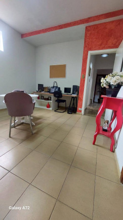 Imagem Sobrado com 4 Quartos à Venda, 253 m² em Centro - Taubaté