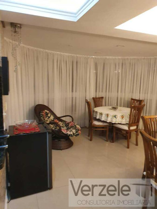 Imagem Apartamento com 3 Quartos para Temporada, 146 m² em Centro - Balneário Camboriú Imagem Apartamento com 3 Quartos para Temporada, 146 m² em Centro - Balneário Camboriú
