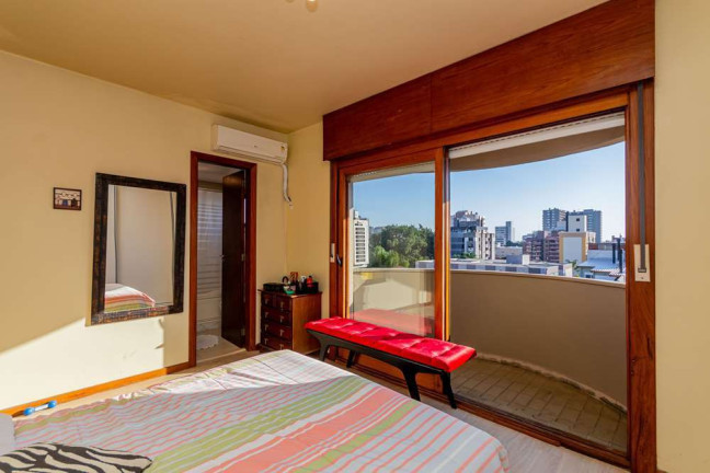 Imagem Apartamento com 3 Quartos à Venda, 120 m² em Menino Deus - Porto Alegre Imagem Apartamento com 3 Quartos à Venda, 120 m² em Menino Deus - Porto Alegre