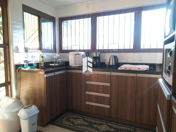 Imagem Casa com 2 Quartos à Venda, 210 m² em Camobi - Santa Maria
