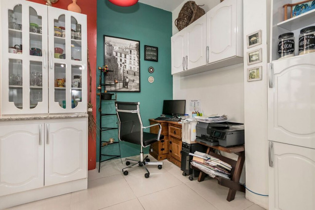 Imagem Apartamento com 2 Quartos à Venda, 71 m² em Santa Cecília - Porto Alegre
