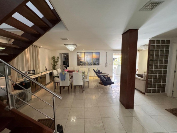 Imagem Imóvel com 4 Quartos à Venda, 290 m² em Jaguaribe - Salvador Imagem Imóvel com 4 Quartos à Venda, 290 m² em Jaguaribe - Salvador