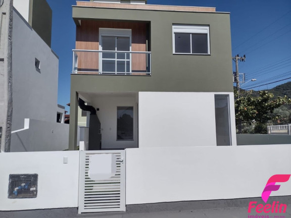 Imagem Casa com 3 Quartos à Venda, 112 m² em Pântano Do Sul - Florianópolis Imagem Casa com 3 Quartos à Venda, 112 m² em Pântano Do Sul - Florianópolis