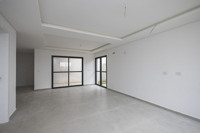 Imagem Sobrado com 3 Quartos à Venda, 125 m² em Lindóia - Curitiba Imagem Sobrado com 3 Quartos à Venda, 125 m² em Lindóia - Curitiba