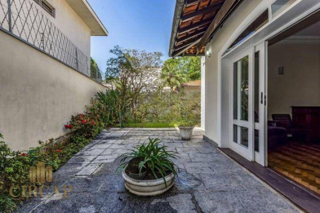 Imagem Sobrado com 5 Quartos à Venda, 491 m² em Jardim Europa - São Paulo Imagem Sobrado com 5 Quartos à Venda, 491 m² em Jardim Europa - São Paulo