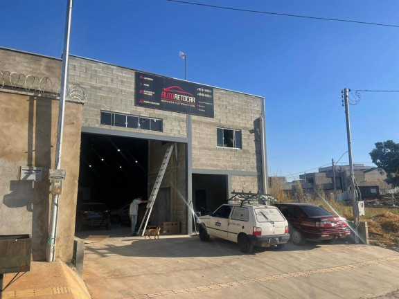 Galpão à Venda, 250 m² em Setor Três Marias - Goiânia
