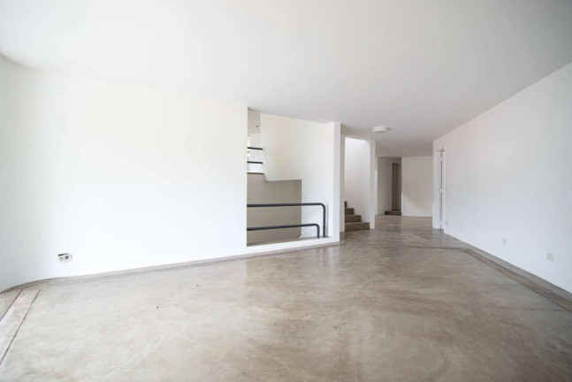 Casa com 4 Quartos à Venda,  em Jardim Guedala - São Paulo