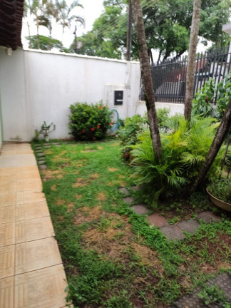 Imagem Casa com 3 Quartos à Venda, 240 m² em Conjunto Habitacional Sol Nascente - Maringa Imagem Casa com 3 Quartos à Venda, 240 m² em Conjunto Habitacional Sol Nascente - Maringa