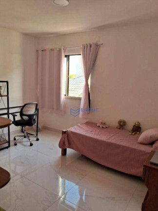 Imagem Casa com 4 Quartos à Venda, 300 m² em Santo Antonio - Eusébio