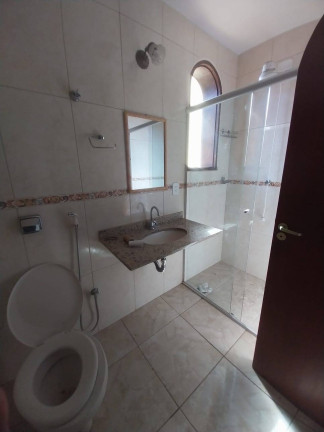 Imagem Casa com 6 Quartos à Venda, 360 m² em Centro - Ubatuba Imagem Casa com 6 Quartos à Venda, 360 m² em Centro - Ubatuba