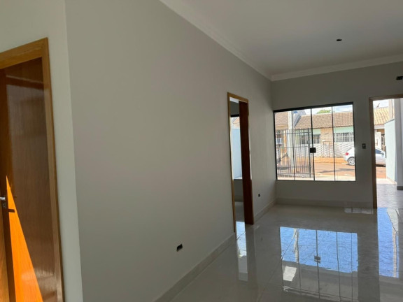 Imagem Casa com 3 Quartos à Venda, 75 m² em Parque Residencial Aeroporto - Maringa