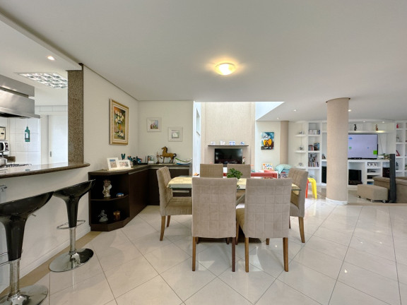 Imagem Casa com 3 Quartos à Venda, 334 m² em Capoeiras - Florianópolis