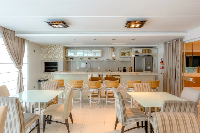 Imagem Apartamento com 3 Quartos à Venda, 131 m² em Centro - Balneário Camboriú