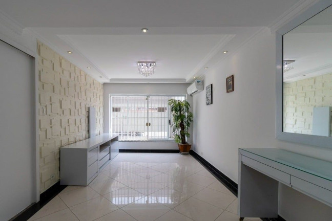 Imagem Casa com 3 Quartos à Venda, 271 m² em Parque Jabaquara - São Paulo Imagem Casa com 3 Quartos à Venda, 271 m² em Parque Jabaquara - São Paulo