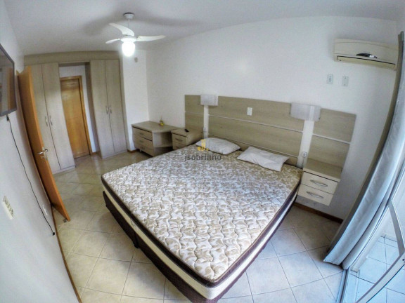 Imagem Apartamento com 3 Quartos para Temporada, 215 m² em Meia Praia - Itapema Imagem Apartamento com 3 Quartos para Temporada, 215 m² em Meia Praia - Itapema