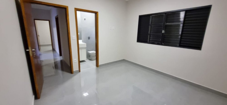 Imagem Casa com 3 Quartos à Venda, 308 m² em Vila Souto - Bauru