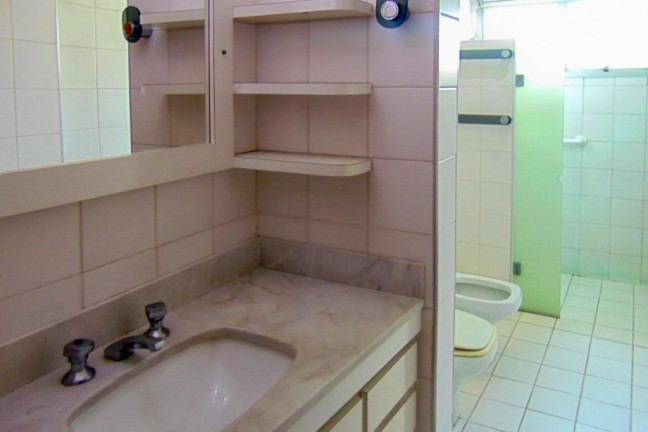 Imagem Apartamento com 3 Quartos à Venda ou Locação, 160 m² em Pitangueiras - Guarujá Imagem Apartamento com 3 Quartos à Venda ou Locação, 160 m² em Pitangueiras - Guarujá
