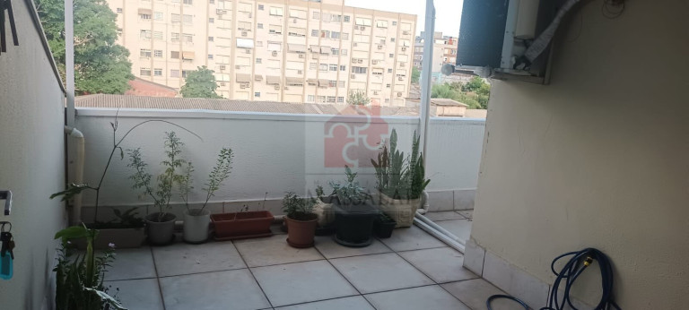 Imagem Cobertura com 3 Quartos à Venda, 81 m² em Menino Deus - Porto Alegre Imagem Cobertura com 3 Quartos à Venda, 81 m² em Menino Deus - Porto Alegre