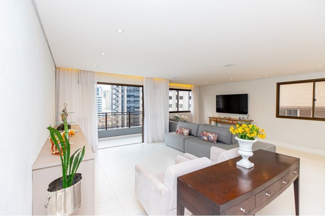 Apartamento com 4 Quartos à Venda, 197 m² em Itaim Bibi - São Paulo