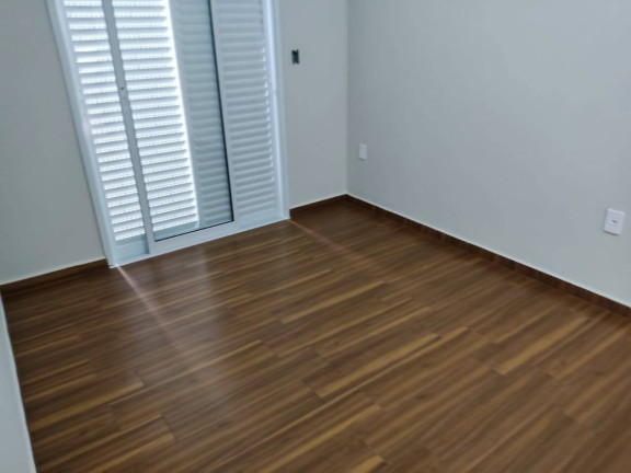 Imagem Casa de Condomínio com 3 Quartos à Venda, em Horto Florestal - Sorocaba Imagem Casa de Condomínio com 3 Quartos à Venda, em Horto Florestal - Sorocaba
