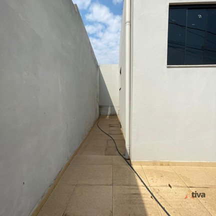 Imagem Casa com 3 Quartos à Venda, 95 m²