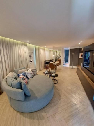 Imagem Casa com 4 Quartos à Venda, 500 m² em De Lourdes - Fortaleza Imagem Casa com 4 Quartos à Venda, 500 m² em De Lourdes - Fortaleza