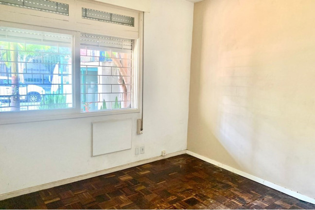 Imagem Imóvel com 2 Quartos à Venda, em Auxiliadora - Porto Alegre Imagem Imóvel com 2 Quartos à Venda, em Auxiliadora - Porto Alegre
