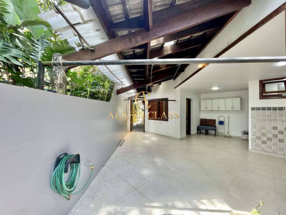 Imagem Casa com 5 Quartos à Venda, 1.500 m² em Nova Fazendinha - Carapicuíba Imagem Casa com 5 Quartos à Venda, 1.500 m² em Nova Fazendinha - Carapicuíba