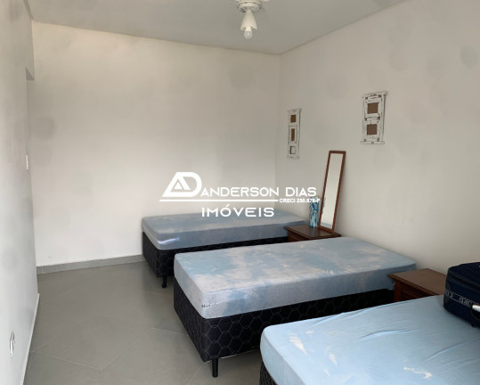 Imagem Casa com 3 Quartos à Venda, 180 m² em Centro - Caraguatatuba