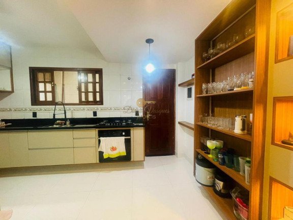 Imagem Casa com 4 Quartos à Venda, 117 m² em Várzea - Teresópolis