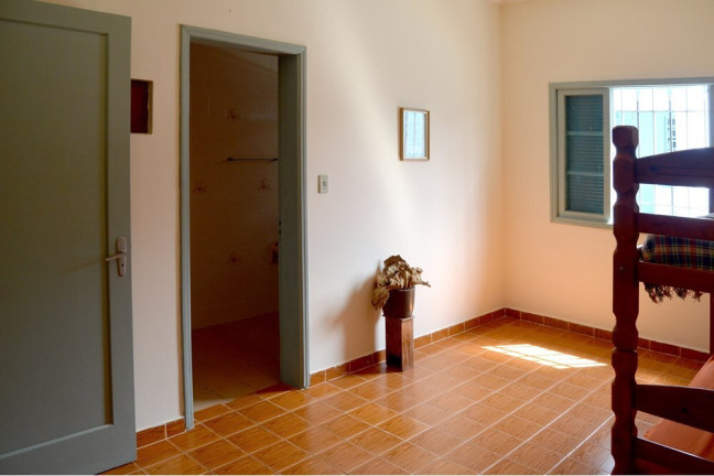 Imagem Casa com 3 Quartos à Venda, 242 m² em Solemar - Praia Grande Imagem Casa com 3 Quartos à Venda, 242 m² em Solemar - Praia Grande