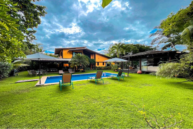 Casa de Condomínio com 4 Quartos à Venda, 300 m² em Praia Do Forte - Mata De São João