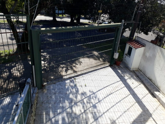 Imagem Casa com 4 Quartos à Venda, 237 m² em Parque Santa Fé - Porto Alegre Imagem Casa com 4 Quartos à Venda, 237 m² em Parque Santa Fé - Porto Alegre