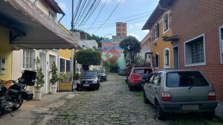 Imagem Casa com 2 Quartos à Venda, 100 m² em Bela Vista - São Paulo