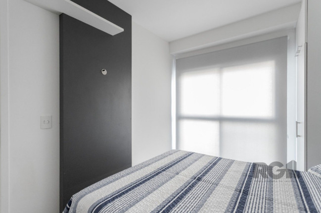 Imagem Apartamento com 1 Quarto para Alugar, 60 m² em Jardim Do Salso - Porto Alegre