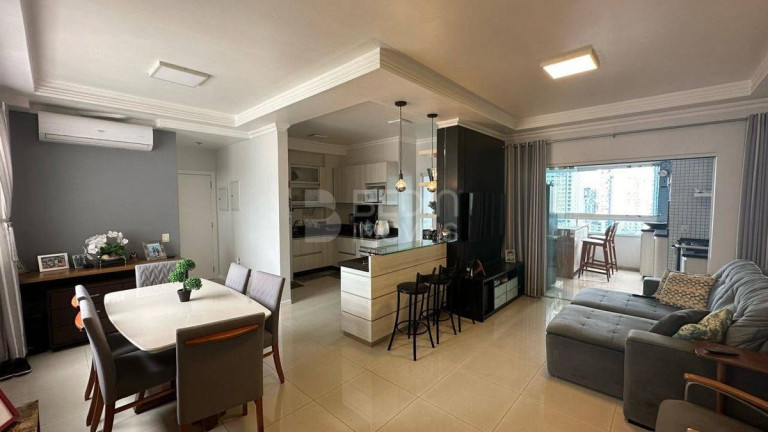 Imagem Apartamento com 3 Quartos à Venda, 120 m² em Centro - Balneário Camboriú