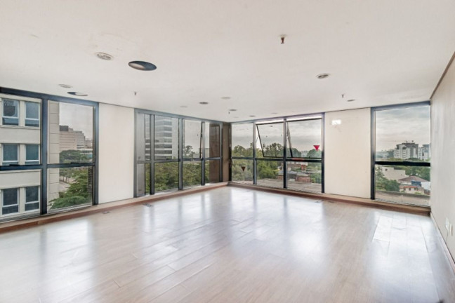 Sala Comercial à Venda,  em Auxiliadora - Porto Alegre