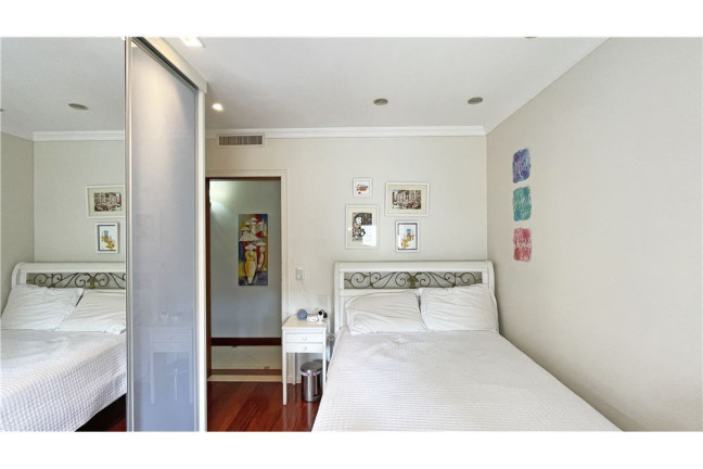 Imagem Apartamento com 3 Quartos à Venda, 210 m² em Bela Vista - Porto Alegre