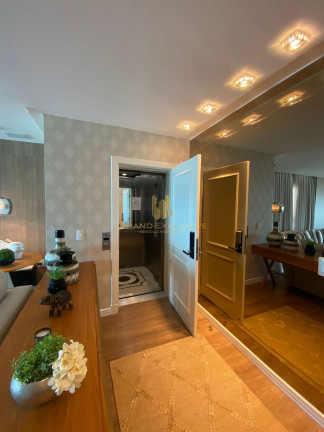 Imagem Apartamento com 3 Quartos à Venda, 178 m² em Centro - Balneário Camboriú Imagem Apartamento com 3 Quartos à Venda, 178 m² em Centro - Balneário Camboriú