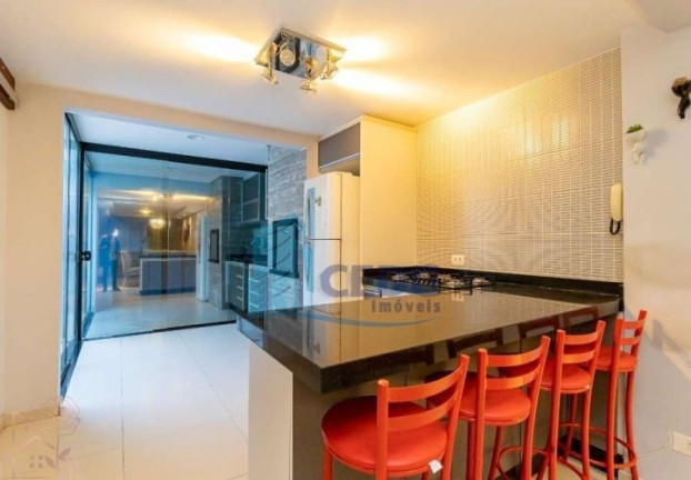 Imagem Casa com 3 Quartos à Venda, 130 m² em Jardim Das Américas - Curitiba Imagem Casa com 3 Quartos à Venda, 130 m² em Jardim Das Américas - Curitiba