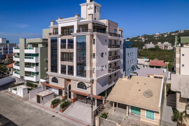 Apartamento com 2 Quartos para Alugar, 74 m² em Bombas - Bombinhas