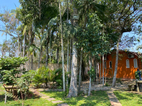 Imagem Imóvel com 4 Quartos à Venda, 2.000 m² Imagem Imóvel com 4 Quartos à Venda, 2.000 m²