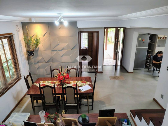 Imagem Casa com 4 Quartos à Venda, 230 m² em Cacupé - Florianópolis Imagem Casa com 4 Quartos à Venda, 230 m² em Cacupé - Florianópolis