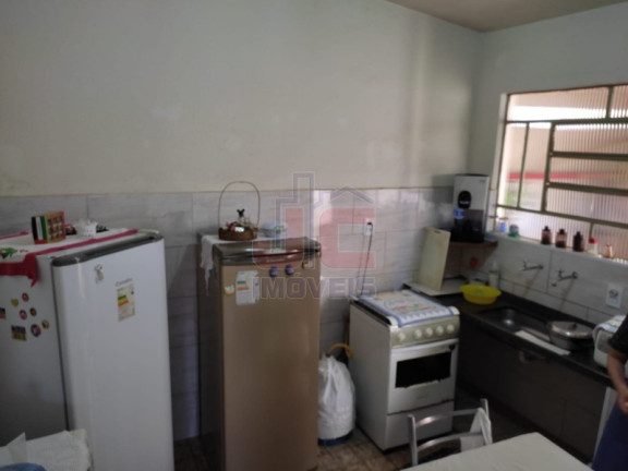 Imagem Casa com 1 Quarto à Venda, em Monte Alegre - Ribeirão Preto Imagem Casa com 1 Quarto à Venda, em Monte Alegre - Ribeirão Preto