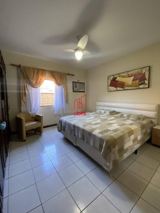 Imagem Casa com 5 Quartos à Venda, 351 m² em Cohapar - Guaratuba