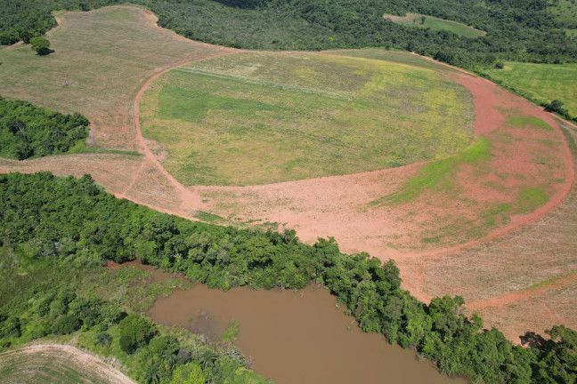 Fazenda à Venda, 130 m² em Zona Rural - Perdizes